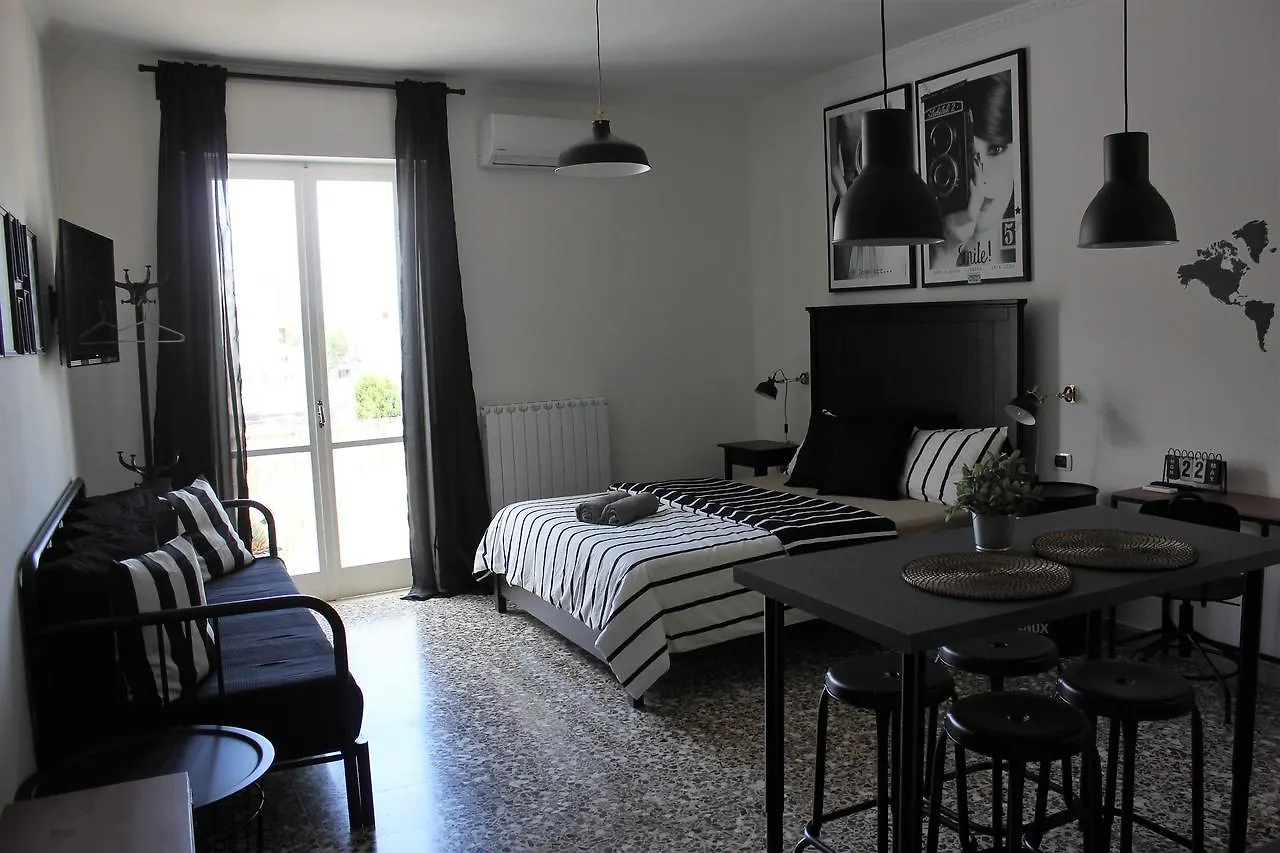 Wanderlust B And B Lecce Bed & Breakfast